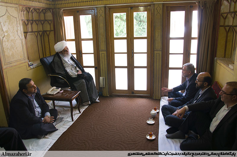 دیدار رییس کل و معاونین دادگستری استان اصفهان - 3/4/1398 دیدار رییس کل و معاونین دادگستری استان اصفهان - 3/4/1398